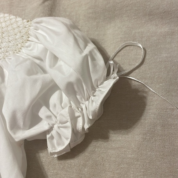 NWT Pleats and Stiches Smocked white dress 4t - Picture 3 of 3